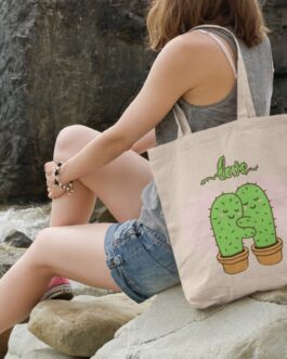 Cactus love tote bag
